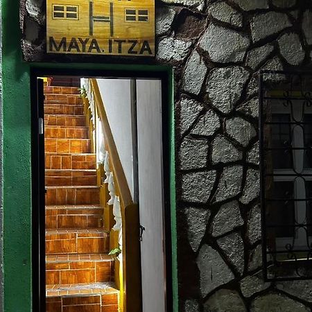 Casa Maya Itza Flores Buitenkant foto