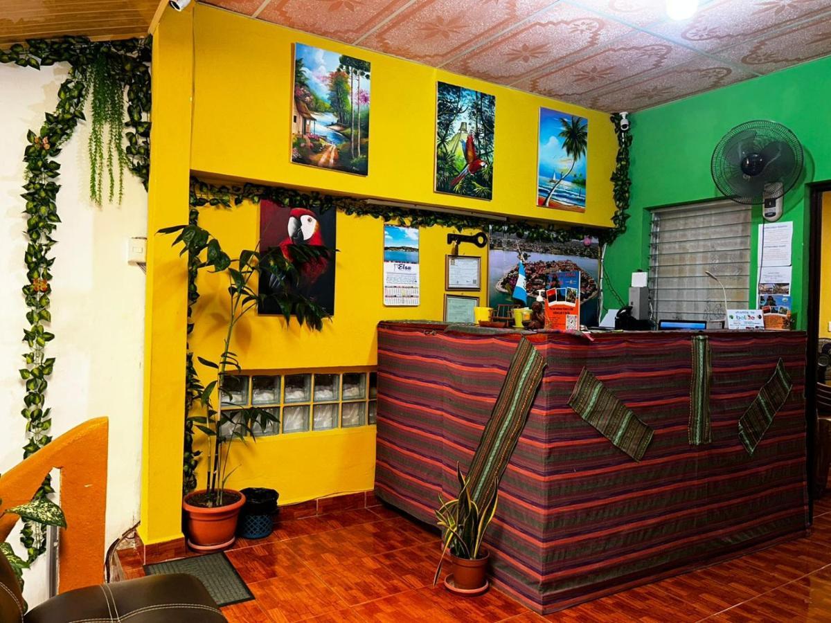 Casa Maya Itza Flores Buitenkant foto